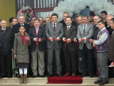 İTO, Terme Şehit Kibar Korhan Koç İlköğretim Okulu'nu hizmete açtı