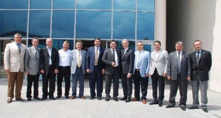 İTSO başkanlığına seçilen Yılmaz, mazbatasını aldı