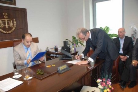İTSO başkanlığına seçilen Yılmaz, mazbatasını aldı