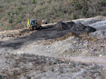 İzaydaş, Dilovası’nda 66 Kamyon Zehirli Atığı Temizledi
