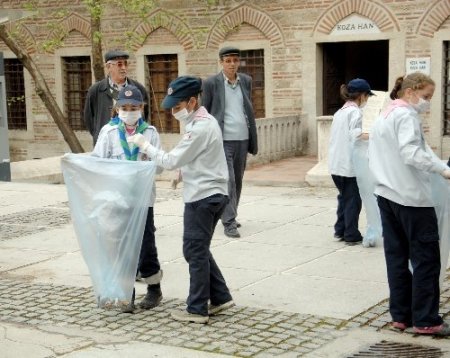 İzciler: Sen korursan çevre de seni korur