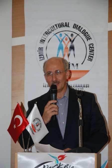 İzdim'den Medya Çalışanlarına İftar