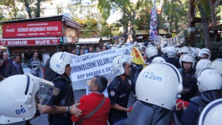 İzinsiz çadır kuran gruba müdahale: 5 gözaltı