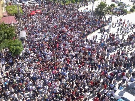 İzinsiz eylemde 'faili meçhul' şekilde hayatını kaybeden Cömert, toprağa verildi