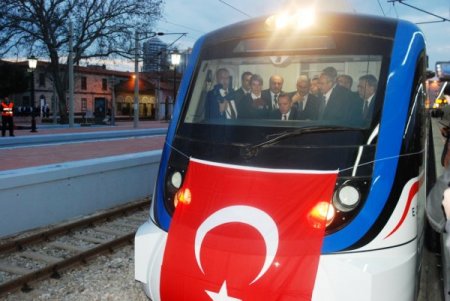 İzmir Aliağa-menderes Hafif Raylı Banliyö Sistemi Açıldı
