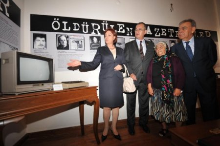 İzmir Basın Müzesi açıldı