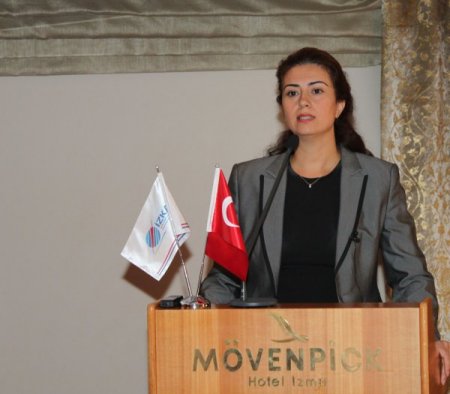 İzmir bilgi toplumuna dönüşüyor