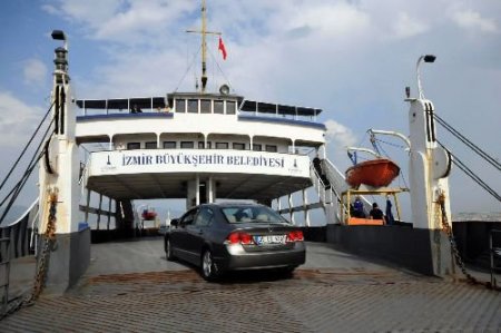 İzmir Büyükşehir Belediyesi, 2009'da 389 Milyon Yolcu Taşıdı