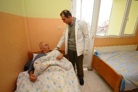 İzmir Büyükşehir Belediyesi Soğuk Havalarda Kimsesizleri Misafir Ediyor