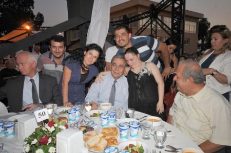 İzmir Büyükşehir’in İftar Sofrasında Barış Duası