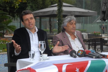 İzmir derbisi öncesi teknik direktörlerden dostluk ve sağduyu çağrısı