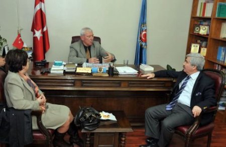 İzmir İl Genel Meclis Başkanı Değirmenci'den Siyasi Çıkış