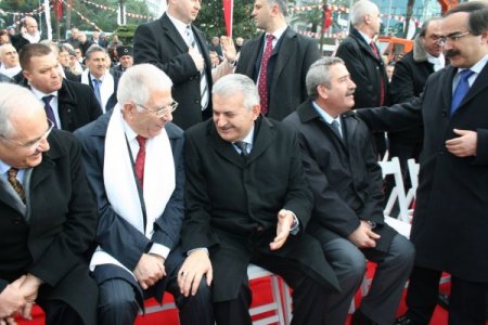 İzmir-istanbul Otoyolu'nun Temeli Atıldı
