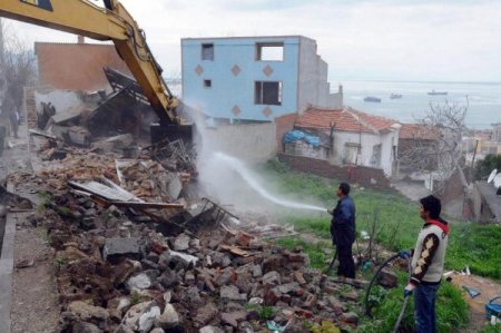 İzmir Kadifekale'de şehir dönüşümü için bin 1926 bina yıkıldı