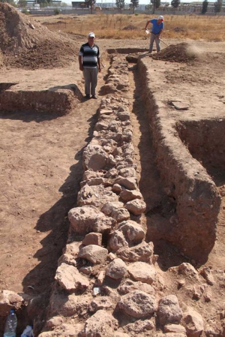 İzmir Kemalpaşa'da antik kent bulundu