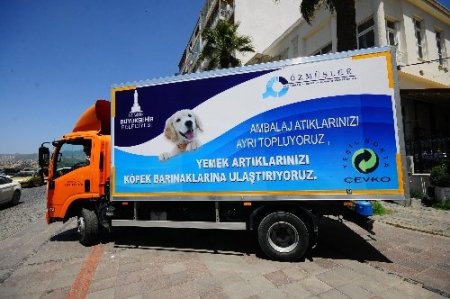 İzmir Kordon’daki restoran artıkları barınak hayvanlarına yemek oluyor