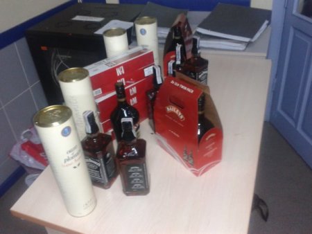 İzmir polisinden bir taşla iki kuş