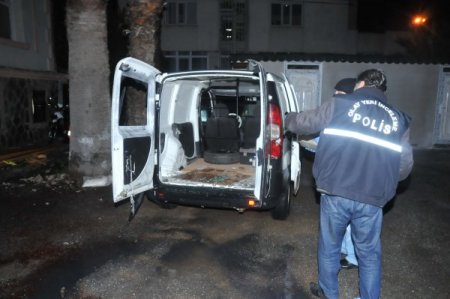 İzmir polisinden bir taşla iki kuş