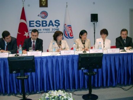 İzmir Sağlıkta Üretim Ve Teknoloji Merkezi Olmaya Aday