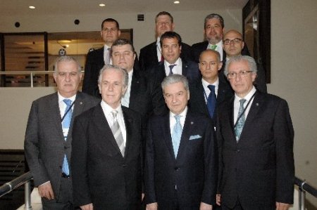 İzmir Ticaret Odası Başkanı Demirtaş güven tazeledi (2)