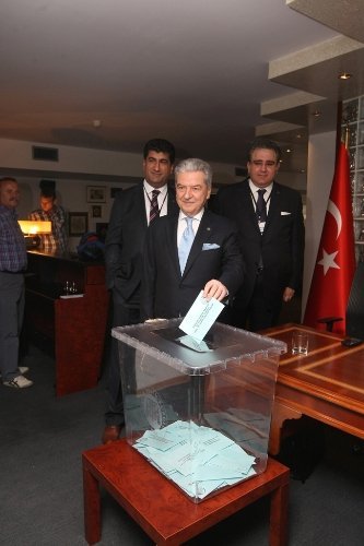 İzmir Ticaret Odası Başkanı Demirtaş güven tazeledi (2)