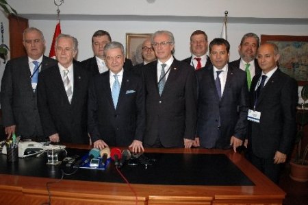 İzmir Ticaret Odası Başkanı Demirtaş güven tazeledi (2)