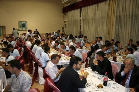 İzmir Valisi Kıraç: İzmirlilere Hizmet Etmek Bir Ayrıcalık