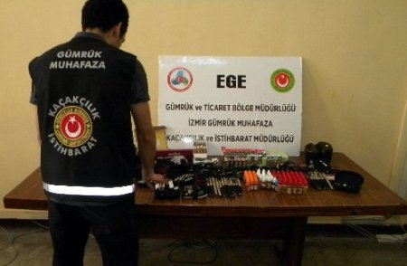 İzmir'de 3 bin lira değerinde kaçak elektronik sigara ele geçirildi