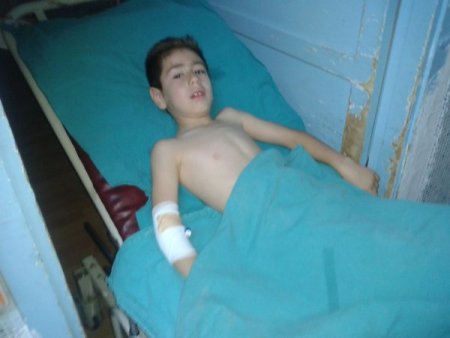 İzmir'de 3 çocuk maganda silahıyla yaralandı