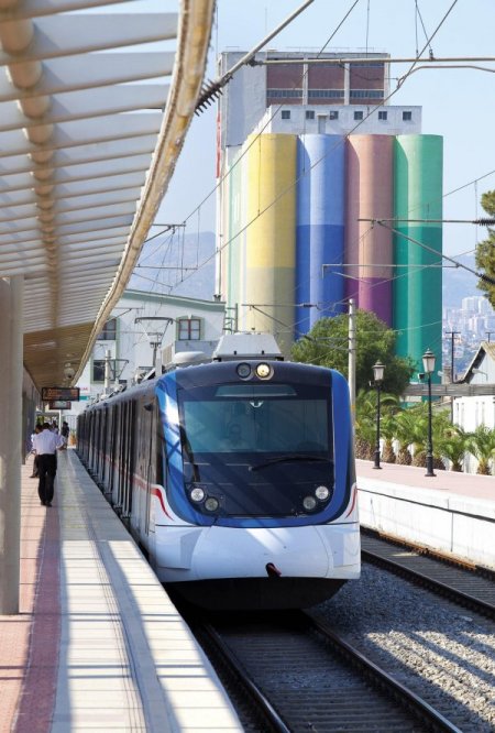 İzmir'de Alsancak Garı geçici olarak kapatılıyor