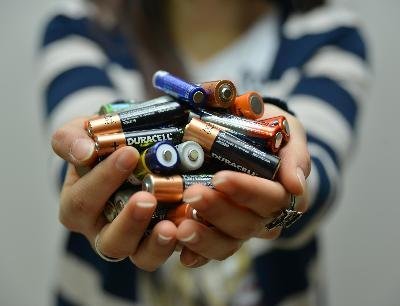 İzmir'de atık pil toplama kampanyası başladı