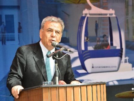 İzmir'de Balçova Teleferik Tesisleri’nin temeli atıldı