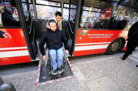 İzmir’de engelli yolcu sayısı 7 yılda yüzde 130 arttı