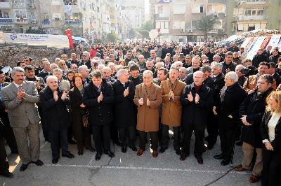 İzmir'de Hatay Semtine Katlı Otopark Yapılıyor