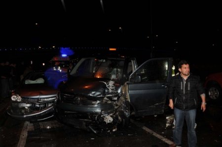 İzmir'de Kaza: 11 Yaralı