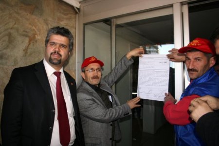 İzmir'de Konak Belediyesi'ne Grev Kararı Asıldı