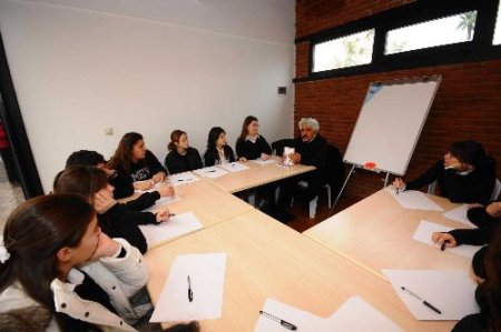 İzmir'de Küçük Öykücüler Ustalarla Buluşacak