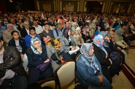 İzmir'de Kutlu Doğum programı düzenlendi