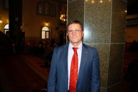 İzmir’de merhum din adamları adına 1001 hatim okundu