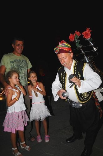 İzmir'de Nostaljik Ramazan Eğlencelerine Yoğun İlgi