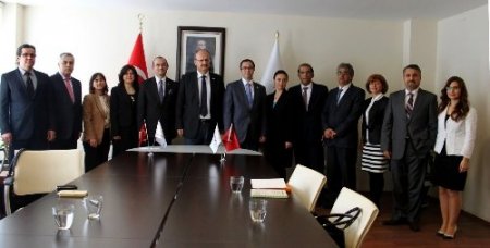 İzmir'de obeziteyle mücadele için işbirliği protokolü imzalandı