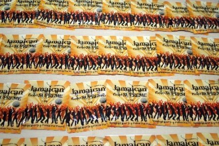 İzmir'de ölümcül uyuşturucu 'bonzai' operasyonu