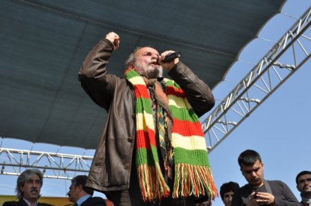 İzmir'de Sakin Nevruz