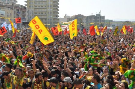 İzmir'de Sakin Nevruz