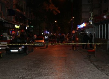 İzmir’de silahlı çatışma: 1 ölü, 3 yaralı