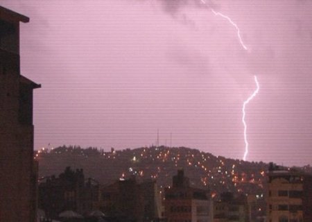 İzmir'de şimşeklerin dansı