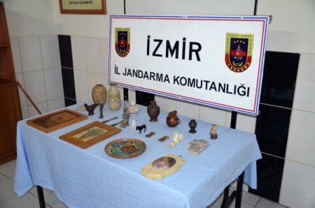 İzmir'de tarihi eser operasyonu