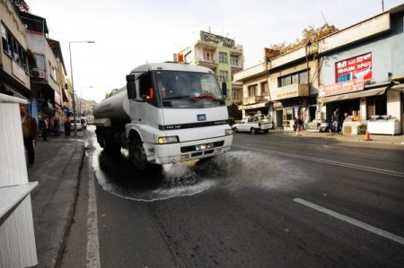 İzmir’de temizlik seferberliği başlatıldı