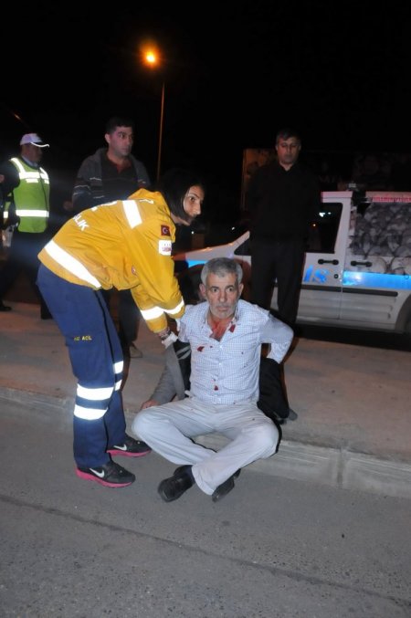 İzmir'de trafik kazası: 1 ölü, ikisi ağır 4 yaralı