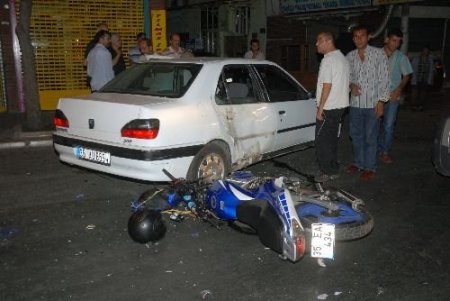 İzmir'de Trafik Kazası; 2 Yaralı
